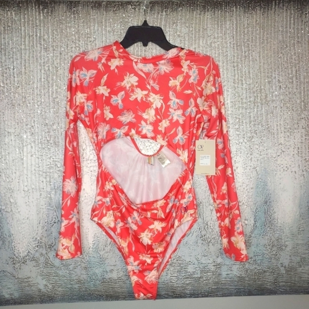 OCEAN Pacific Long Sleeve Rashguard Swimsuit